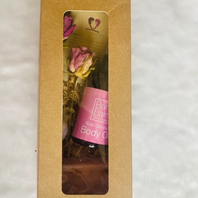 Be your own Valentine Giftbox